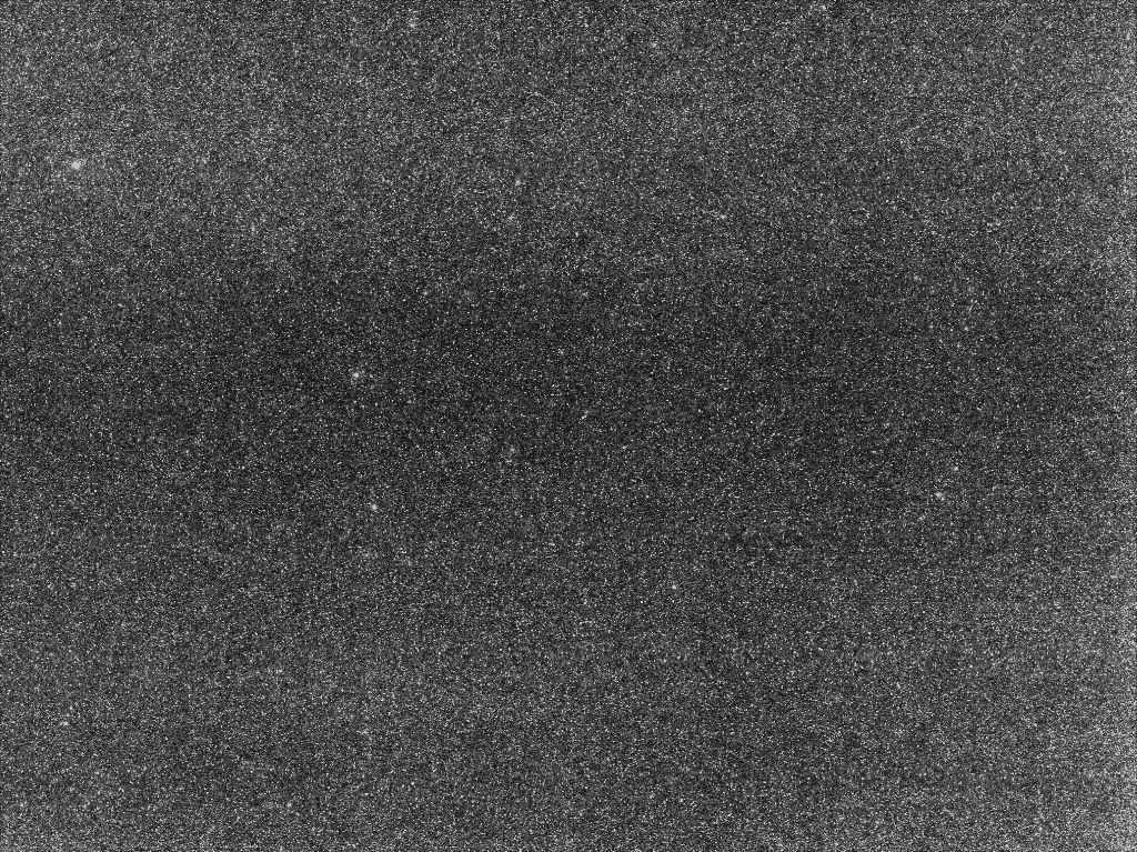 Image d’obscurité maître du Sony IMX477 à 300 secondes.